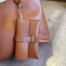 Bolsa Arezzo Mercato Grande Pouch A500230452