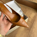 Scarpin Arezzo Couro Slingback Detalhe Metal A127570089