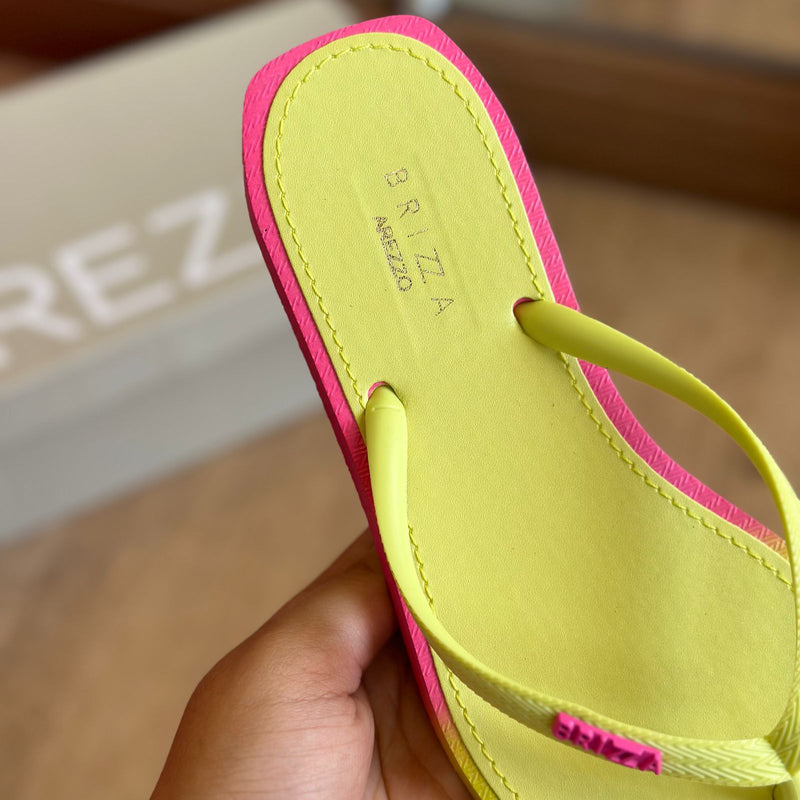 Chinelo de Dedo Arezzo Z190270068